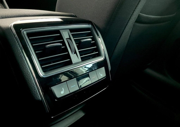 Skoda Superb cena 198700 przebieg: 1, rok produkcji 2024 z Gogolin małe 704